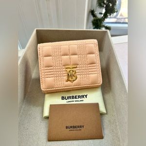 NWT Burberry Lola Small Quilted Folding Wallet Pink